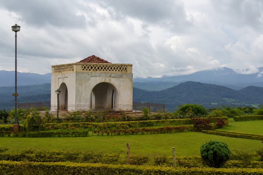 Ooty Coorg Tour Package from Bangalore for 5 Days Ooty Coorg tour package from Bangalore by private cab covering Ooty, Coonoor and Coorg